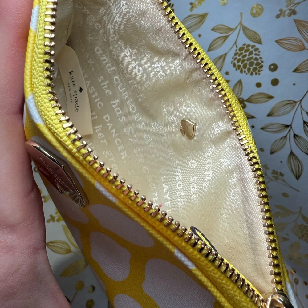 Kate Spade Yellow and White Lemon Wristlet - Picture 2 of 6